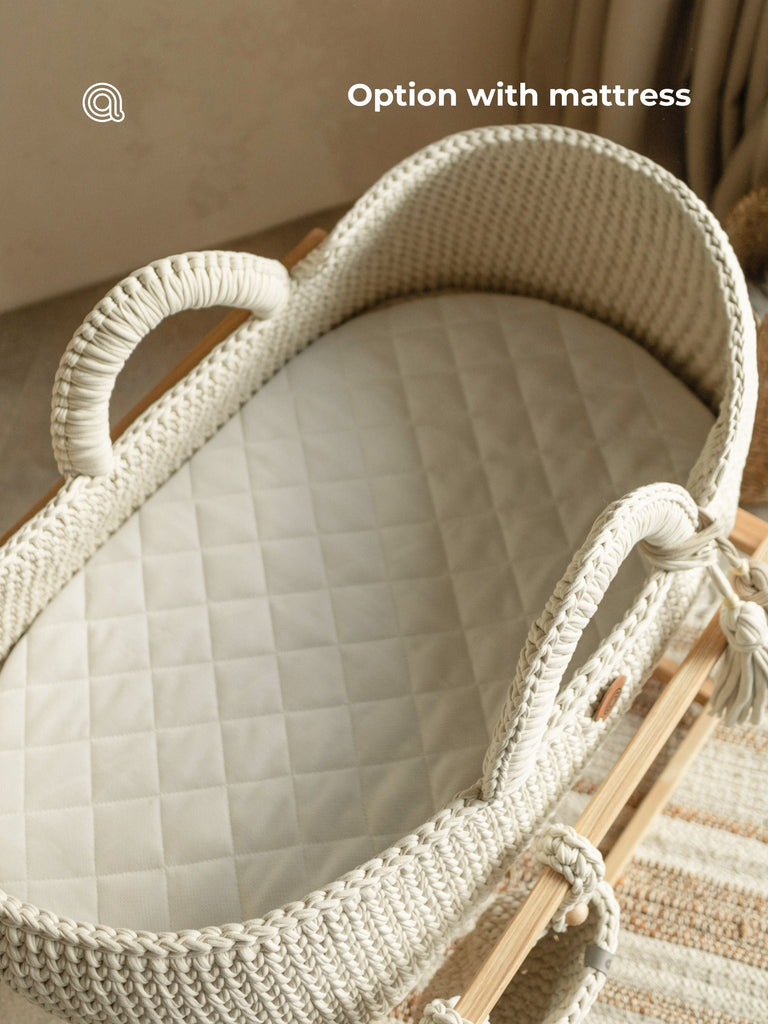 XL 17.5" Moses basket for baby up to 9 months