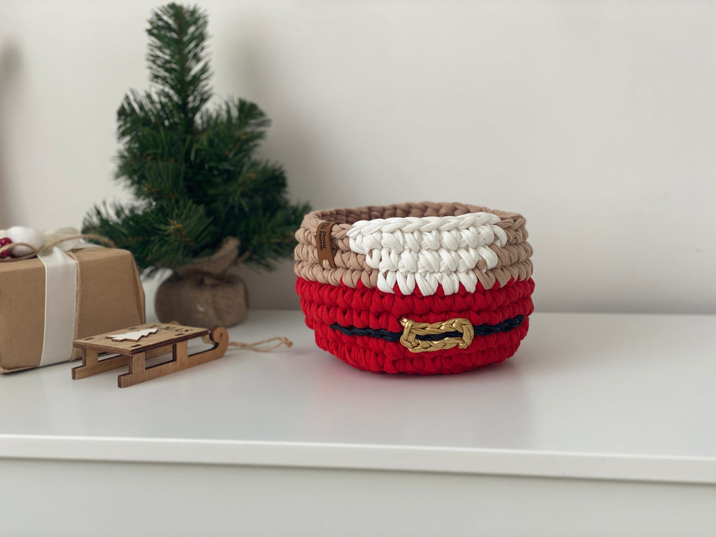 Santa Claus basket Christmas decoration