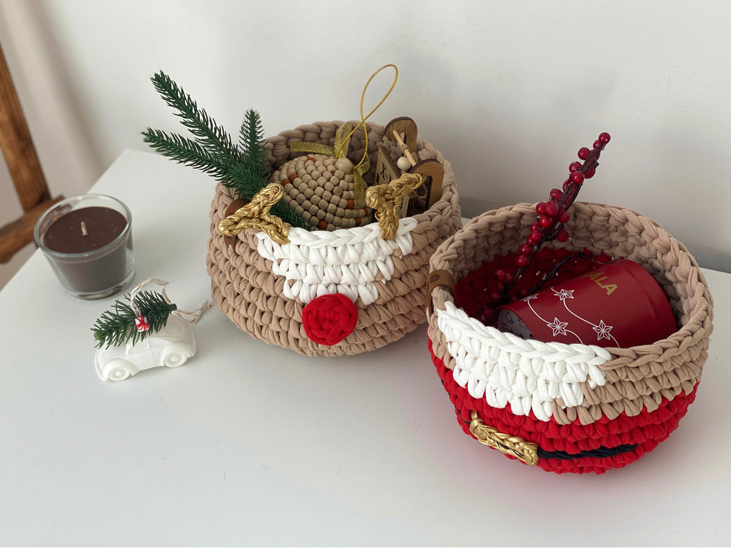 Reindeer and Santa baskets for Christmas decoration