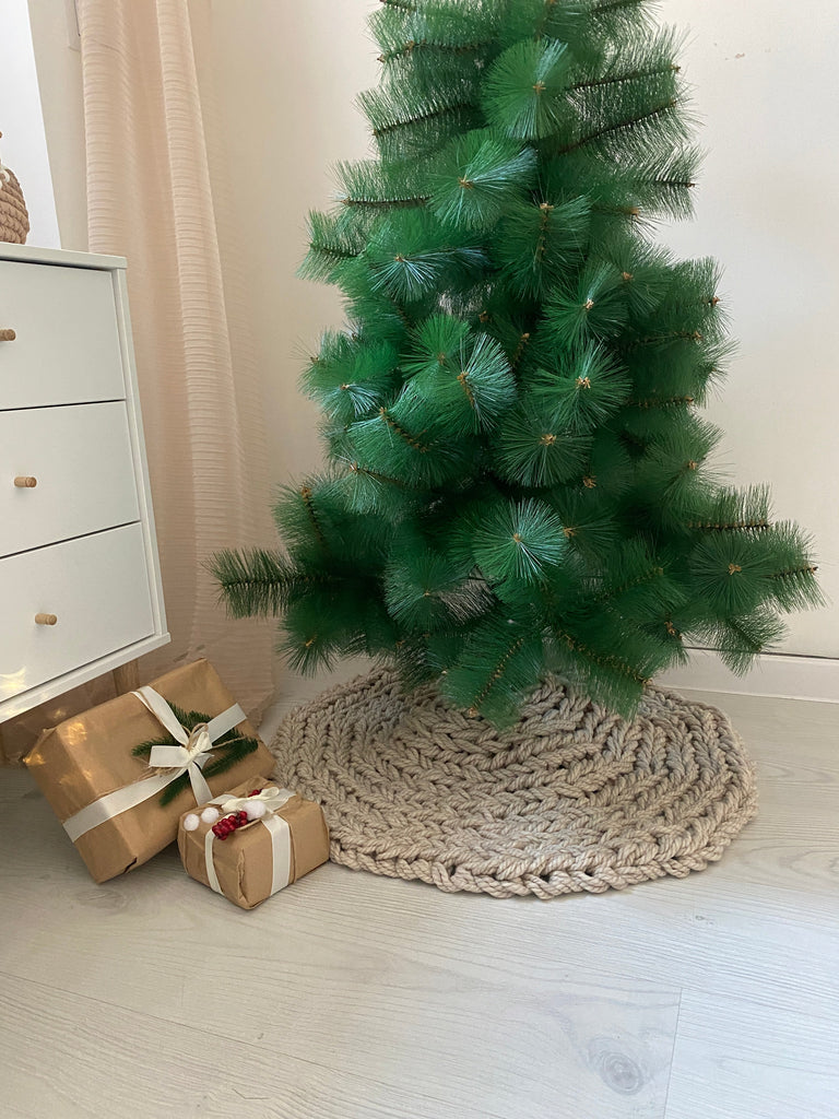 Jumbo Knit small 30" Christmas tree skirt