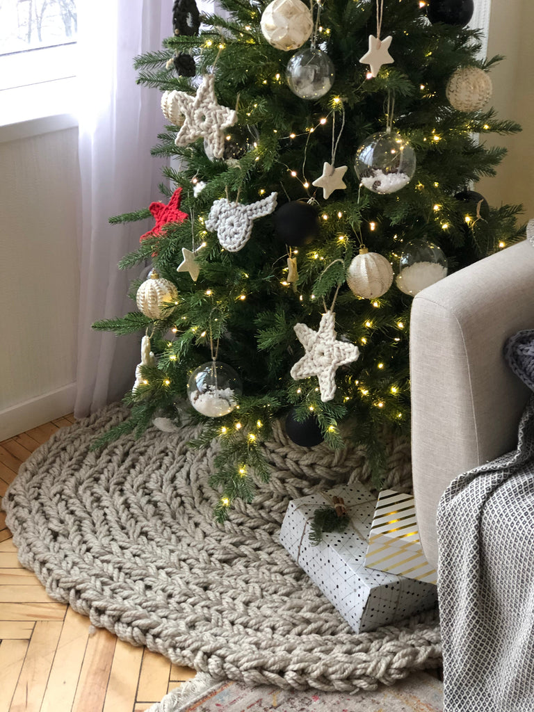 Champagne Christmas tree skirt Anzy Home