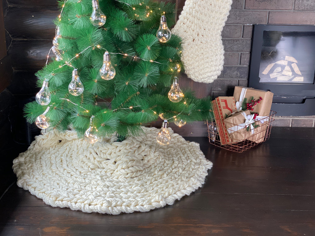 Chunky knit farmhouse Christmas tree skirt
