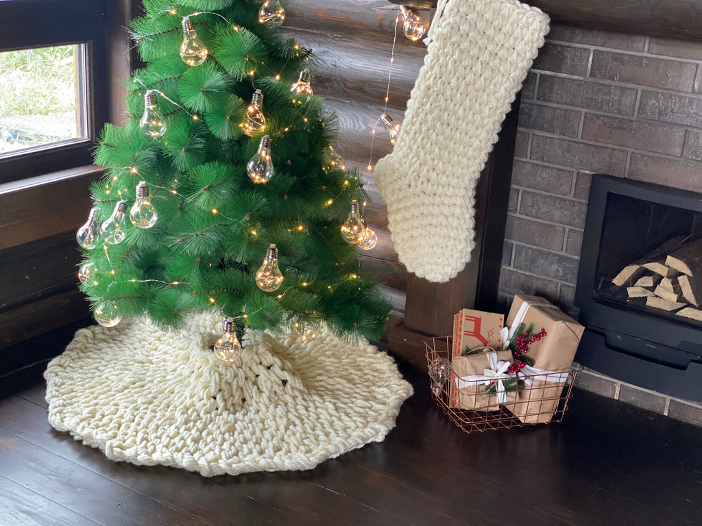 Chunky knit farmhouse Christmas tree skirt