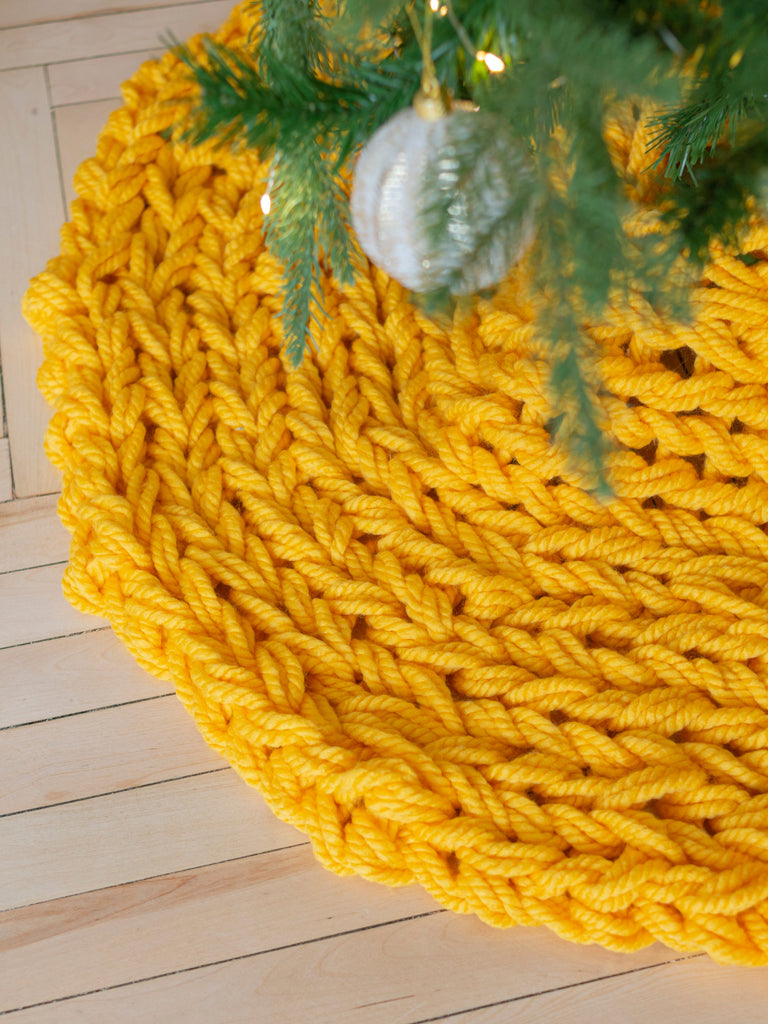 Knitted yellow gold Christmas tree skirt Anzy Home