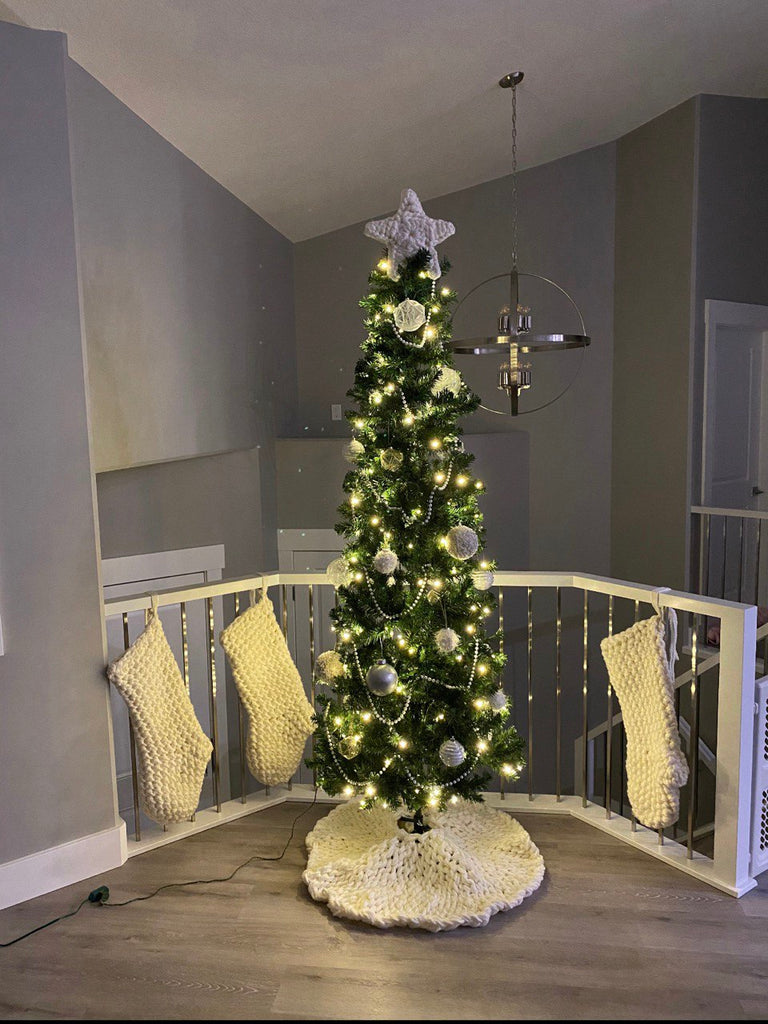 Bannister Christmas decor chuny knitted stockings